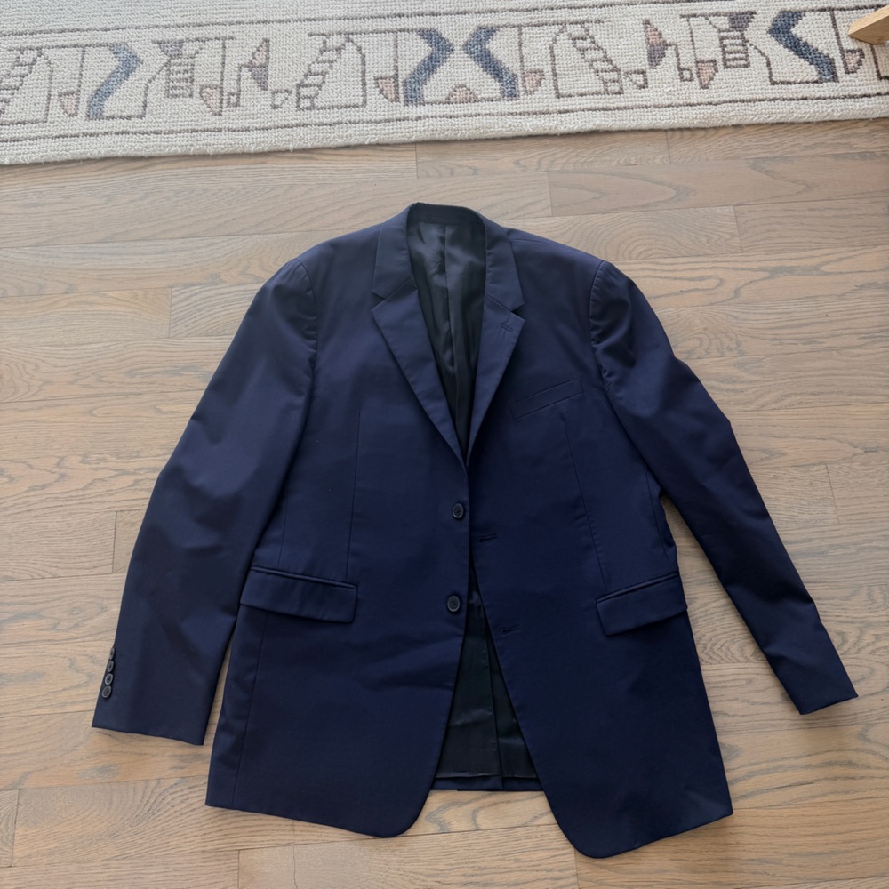 Men's Theory Suit